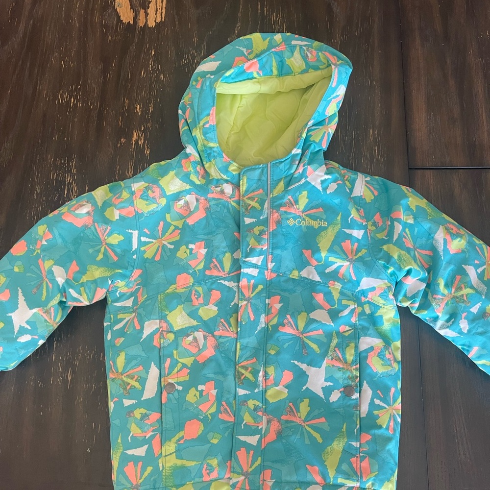 4T Columbia girls ski/snowboard/snow jacket. Great shape,  very lightly used!